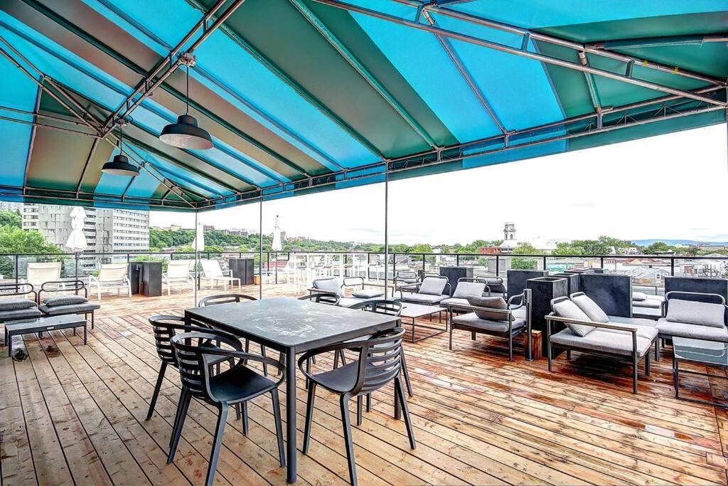 ケベックシティK-417 / Parking & Gym - Private Balconiesアパートメント エクステリア 写真