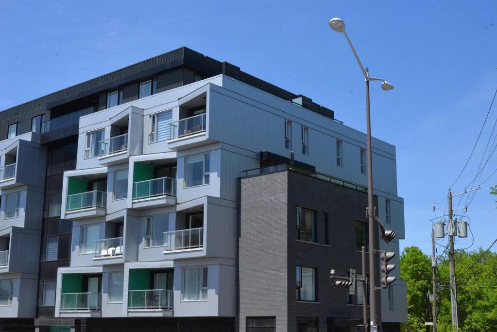 ケベックシティK-417 / Parking & Gym - Private Balconiesアパートメント エクステリア 写真